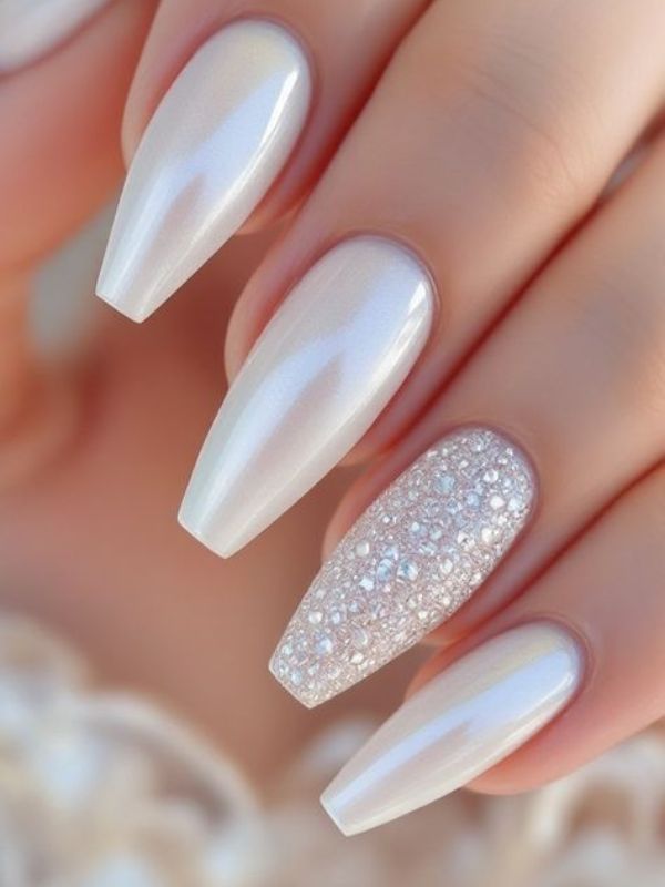 White Chrome and Pearl Accent