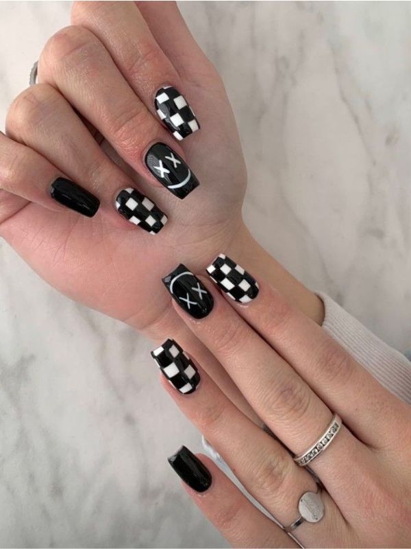 Checkerboard Square Nails