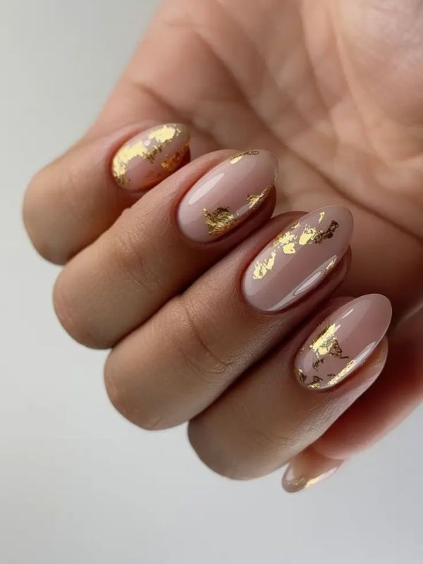 Soft Beige Builder Gel with Gold Foil